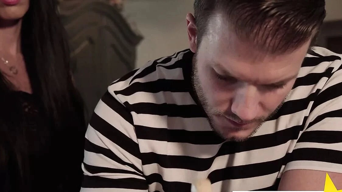 Wednesday Gets Pleasured By Her Creepy Step Family S3:E3