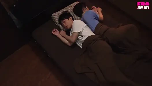 Hanya satu malam berpelukan... Itu berubah menjadi lebih -ep3