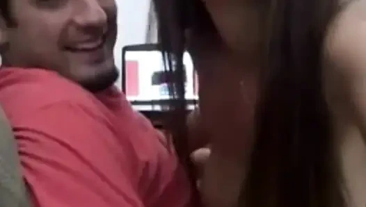 Бурный офисный перерыв Brandon