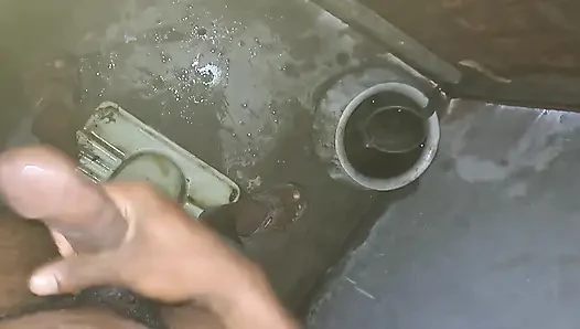 Young boy handjob in solo desi boy masterbation in bathroom