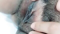 Sexy nude girl play with her pussy and boobs