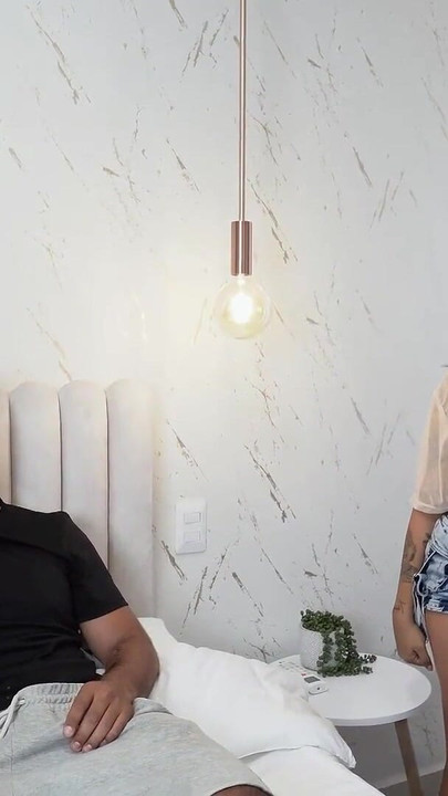 אני לוקח את בעלה העתידי של החברה הכי טובה שלי, אני מזיין את בעלה של החברה הכי טובה שלה | קליפ 1