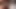 Orta yaşlı seksi kadın her şeyi ağzına sokabilecek mi diye görmeye çalışıyor
