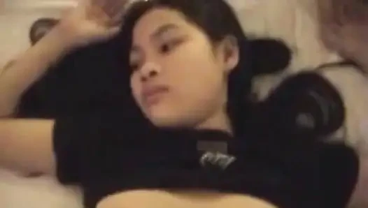 Exclusive Vietnamese Amateur Foursome, Multi Pos, Bed and Floor, Pretty Students Get Piston Action, Facials 3 Together.