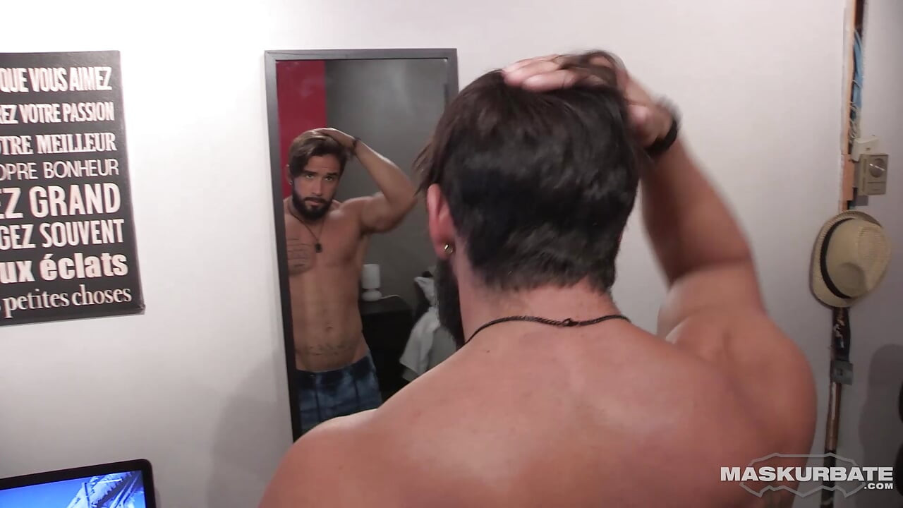 MASKURBATE’s Zack Lemec - Raw & Uncut Muscle Hunk Big Cock Stroking