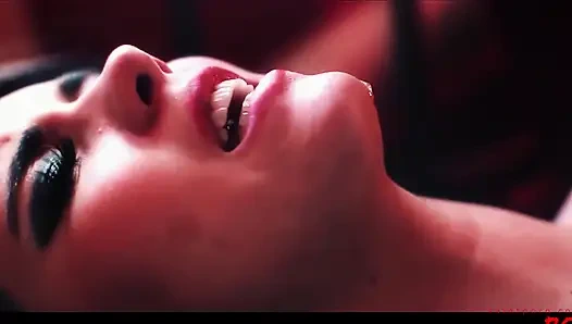 Valentina Cruz Is Great at Being a Vixen Even in Her Old Age