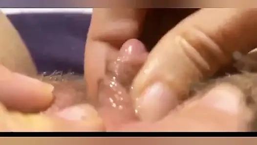 Kompilasi KLITORIS BASAH HUUUUUUGE UNTUK AYAH