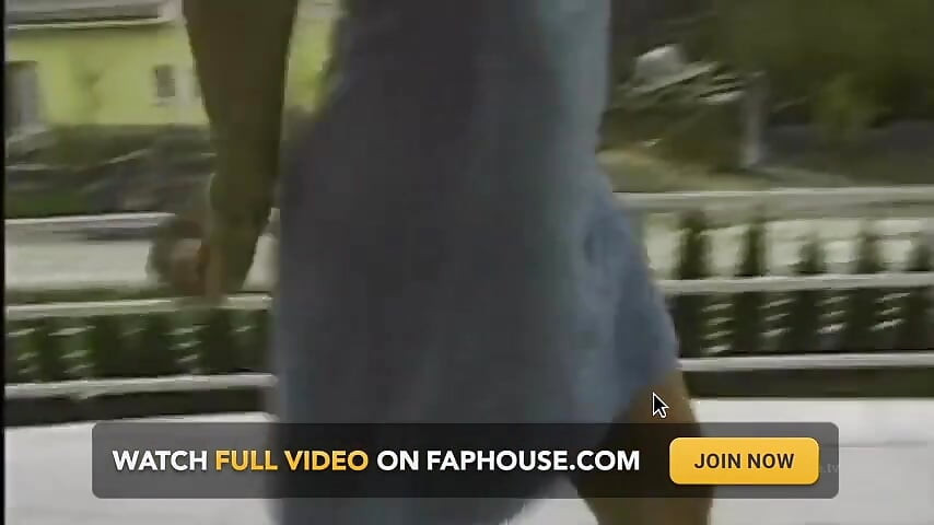 ashlil seks ke lie hamesha khuli seksi larkiyan thora nanga naach karti hain