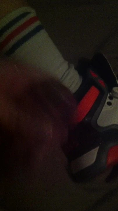 ich bin geil im keller am spielen