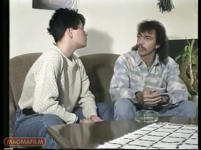 O fată de alături