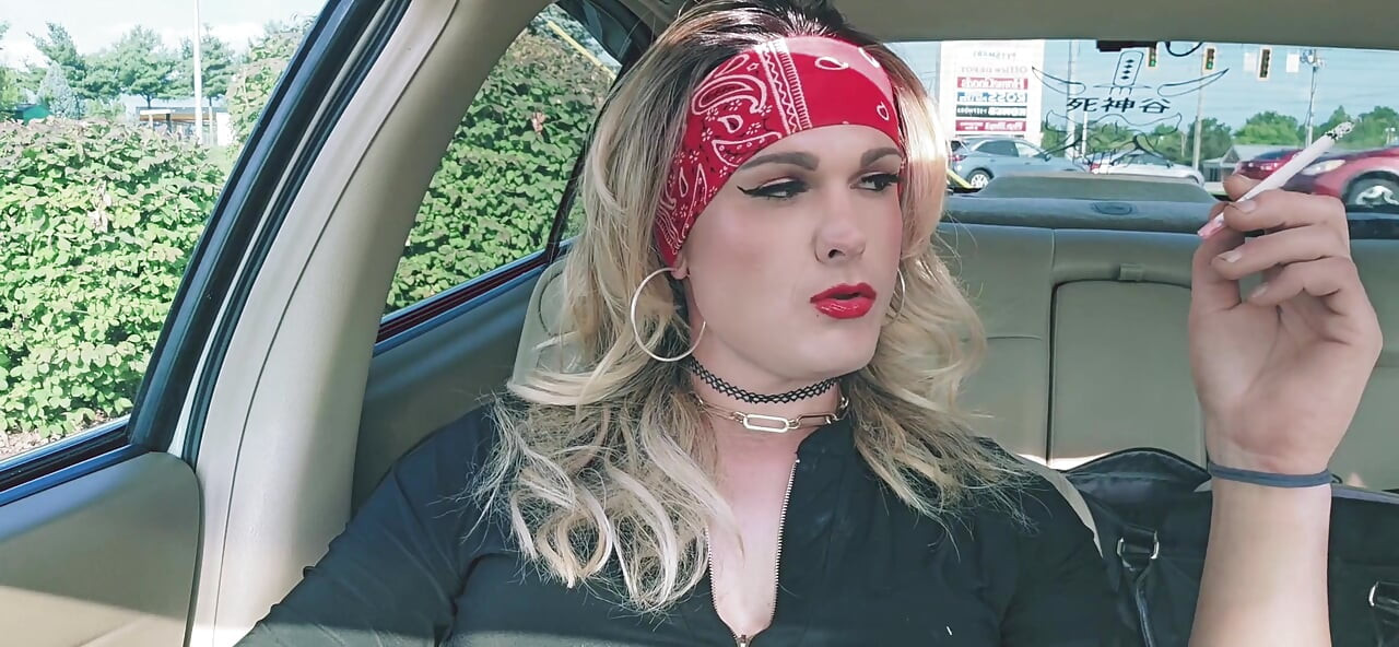 Kylie Babes Smoking Fetish Car Play