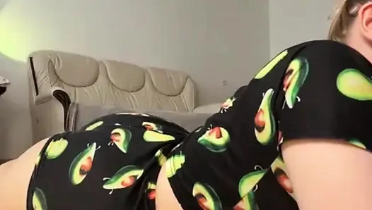 Fingering pussy and teasing in doggystyle with jucielussie