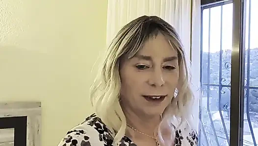Sexy Lingerie and a Holiday Cumshot
