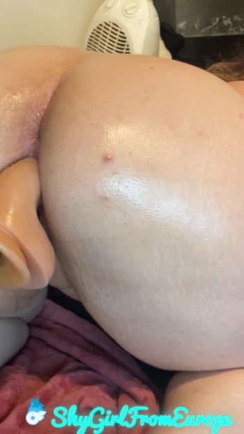 Spectacular moment from "HUGE SQUIRT FROM A EUROPEAN BRUNETTE WOAMAN !LEGS ARE SHAKING AND SHE IS SO HORNY FOR COCKS!"
