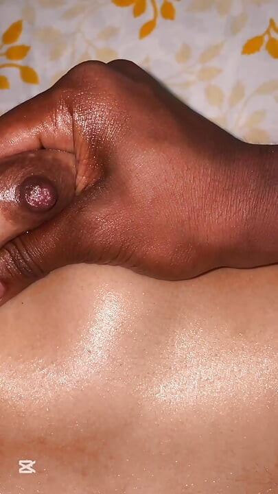 My boyfriend enter 5 finger in my pussy . He want to fuck me . I'm very nervous