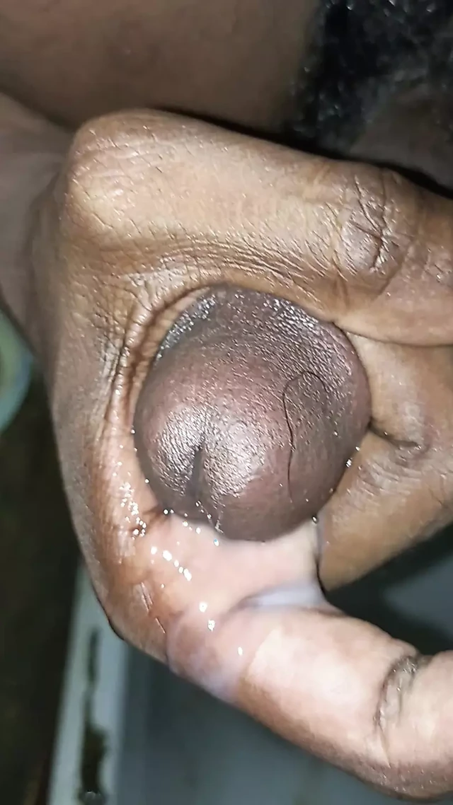 Fist hit Hit a hand