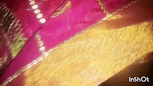 Ibu rumah tangga tamil saree pantat besar bercinta di desa