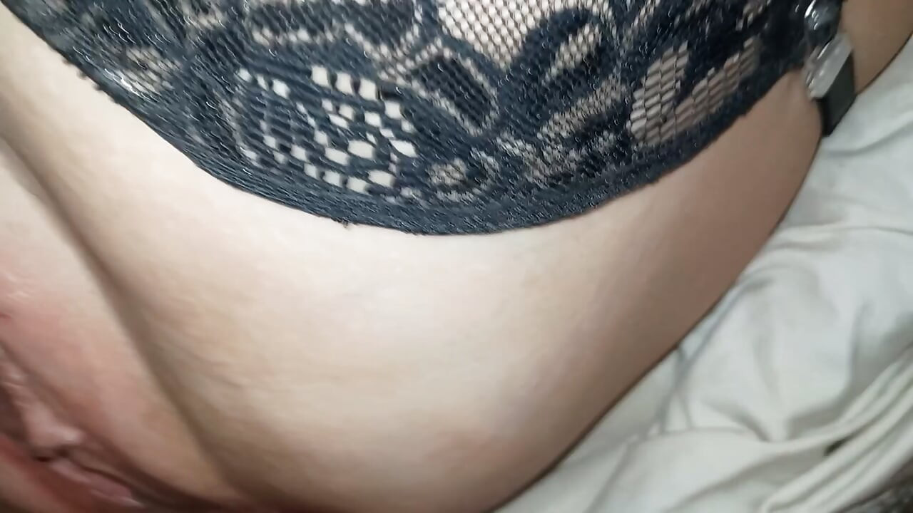 גילף אוהבת אנאלי