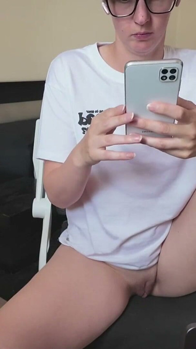 Hot Solo-Amateur masturbating and gaping Pussy #15 | Clip 1
