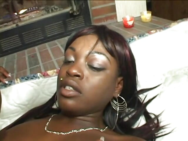 Milf with a huge round ass poses for the camera and rides a black cock