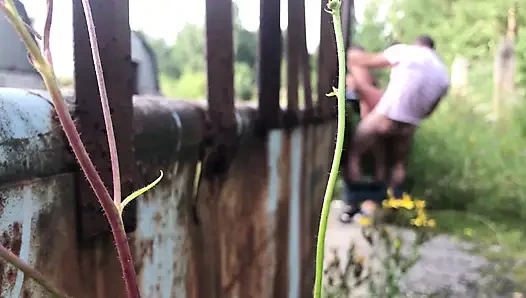 Yazı çalılıklarda sevişme fırsatı için ne kadar seviyorum.