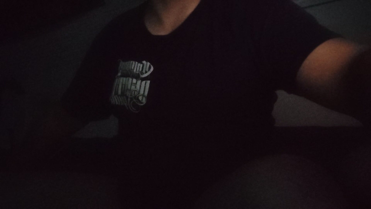 "Relaxed evening after work - look deep into my eyes"