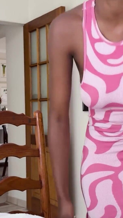 This cute AMATEUR EBONY girl arrived quiet... her body said down to fuck | Clip 1