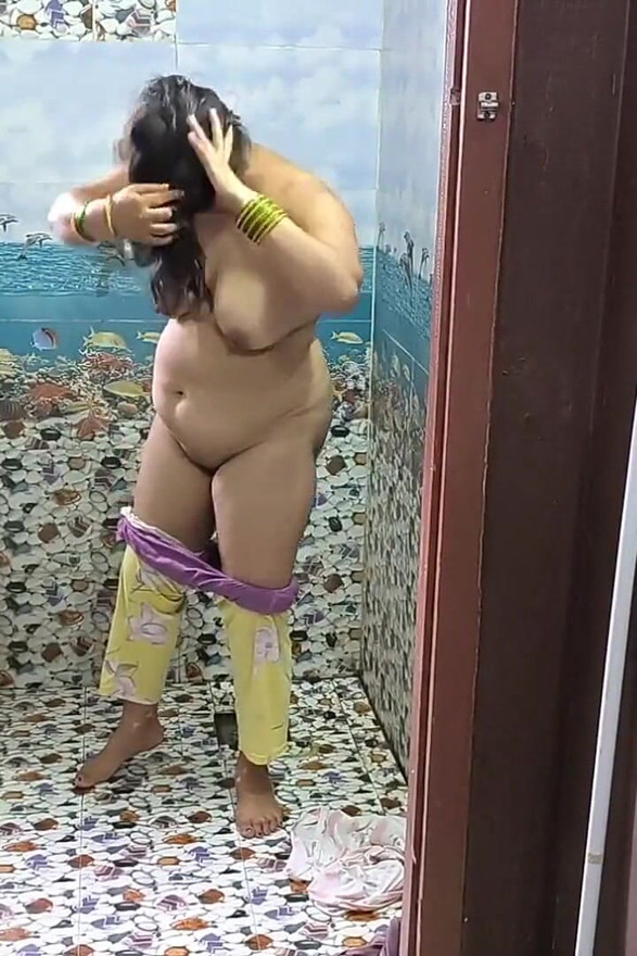 Une grosse baise avec son beau papa