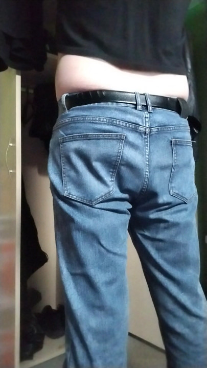 Pagi di tempat kerja - pantat seksi dan kontol keras
