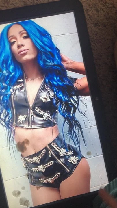 Sasha banks cum tribute 10
