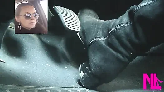 Mengemudi cepat dengan sepatu bot tinggi suede knee hitam