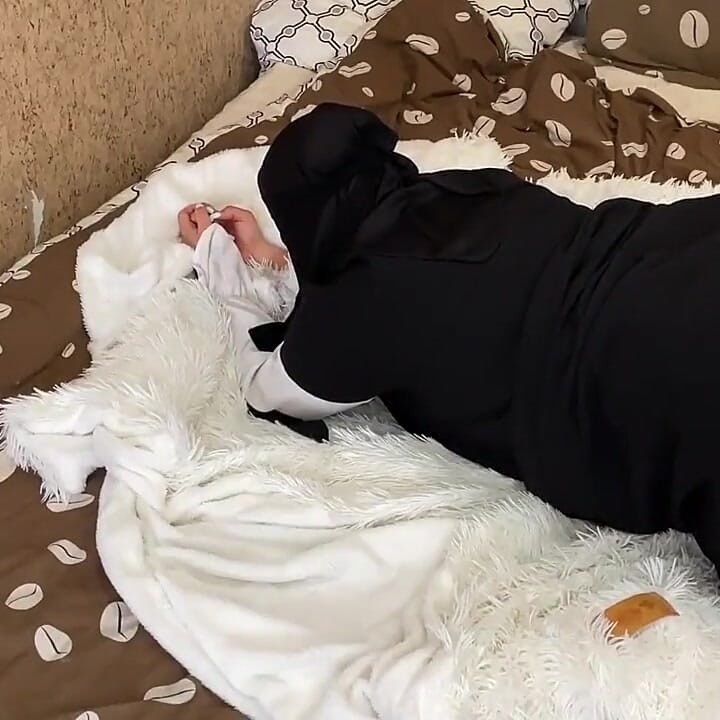 Cum on Arab MILF's Tights