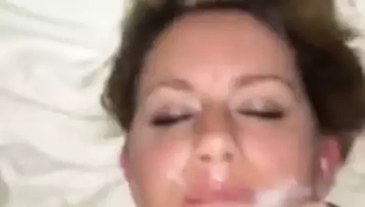 Камшот на лицо