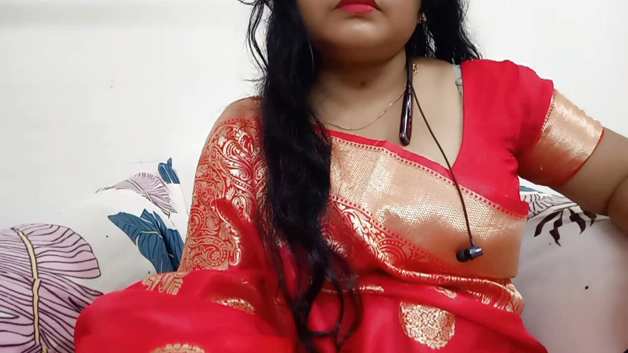 Naukar ne malkin ko nude video call karte samay pakad liya