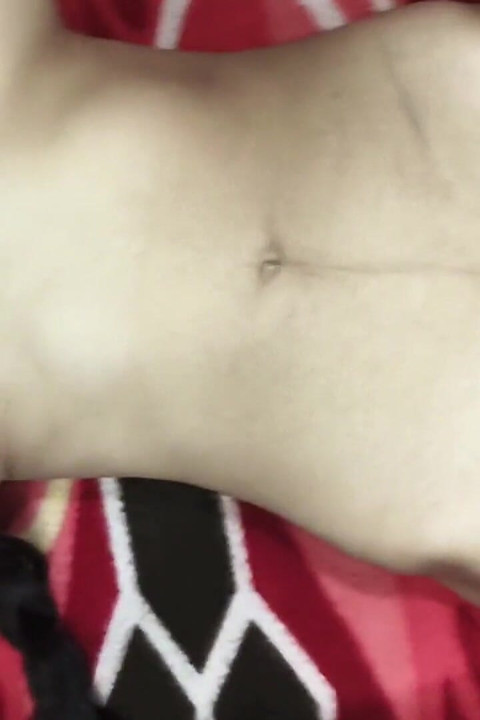 Une demi-sœur indienne desi se fait baiser par son demi-frère desi et baise une grosse bite