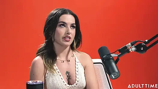 Titreme Kraliçesi Chanel Camryn | Adult Time Podcast