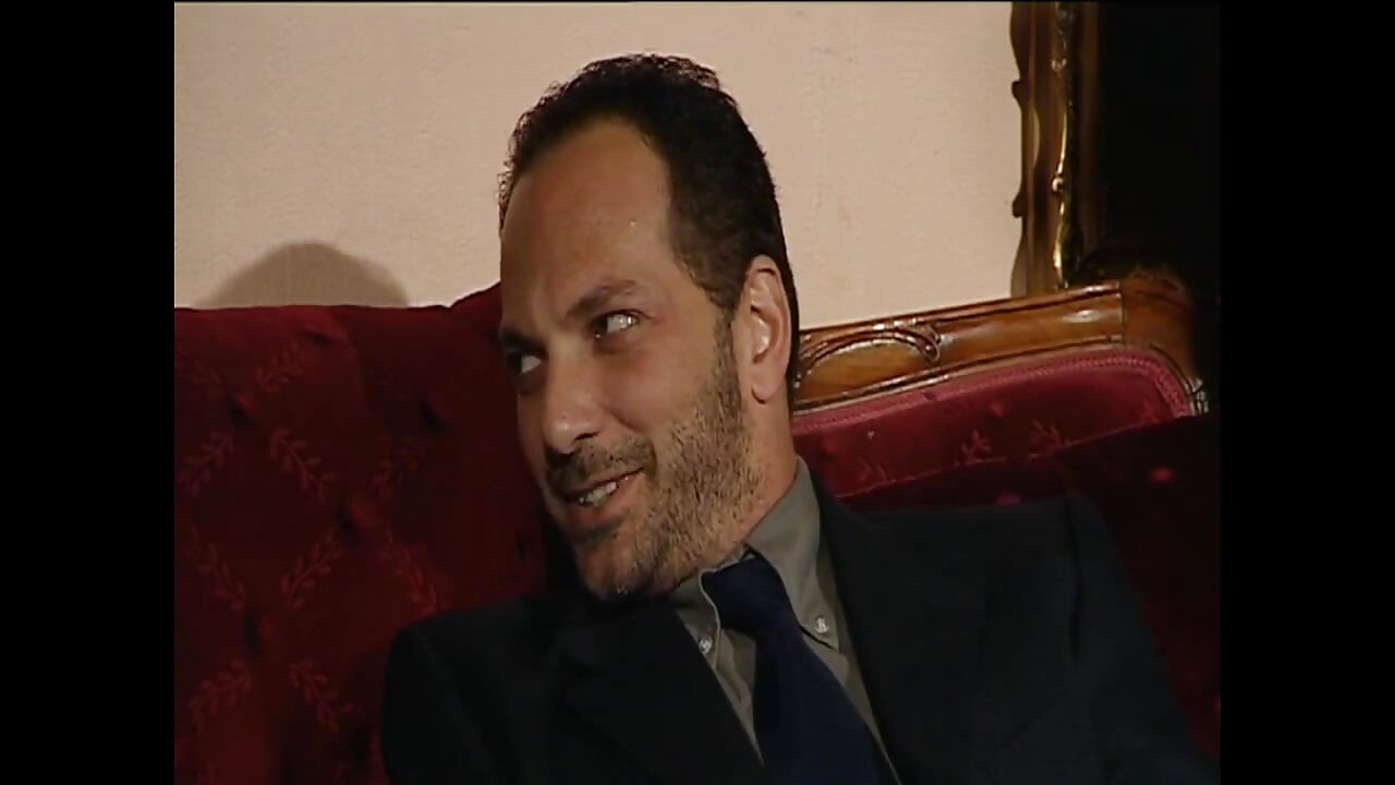 ในหีในตูดและโดนเย็ดสองควย