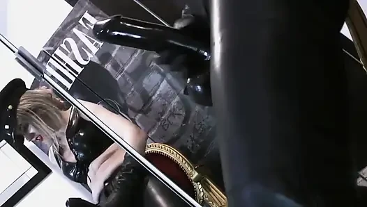 Бью мужское эго