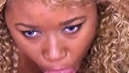 Neuling nina rivera gibt ihren ersten weihnachts-blowjob