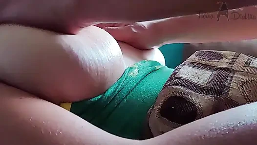 ICH MASSIERTE IHRE RIESIGEN BRÜSTE UND KONNTE NICHT ANDERS, ALS DARAUF ZU KOMMEN