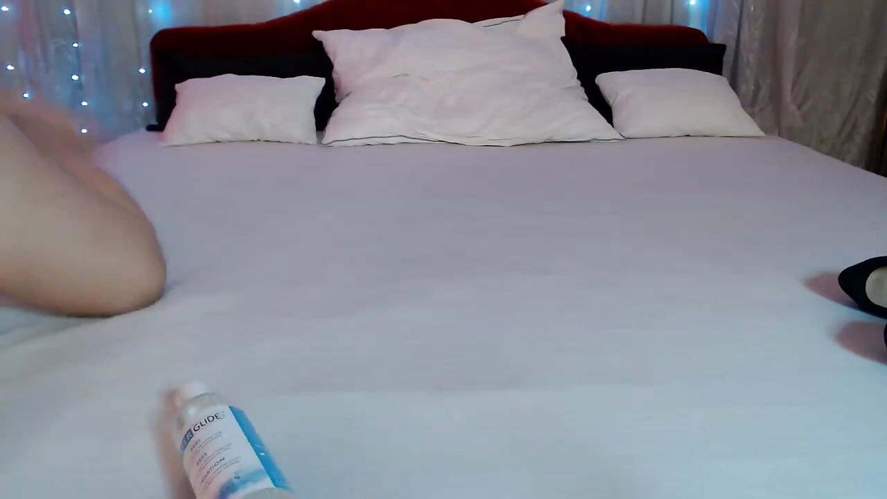 Stretching Out My Wet Pussy - Part One