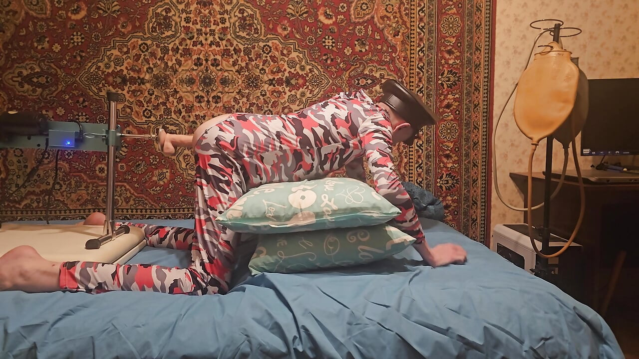 The slave Sasha Earth is Hard Fucked anal by the machine homemade
