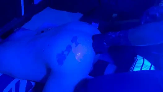 Kirli koyu yumruk sokma