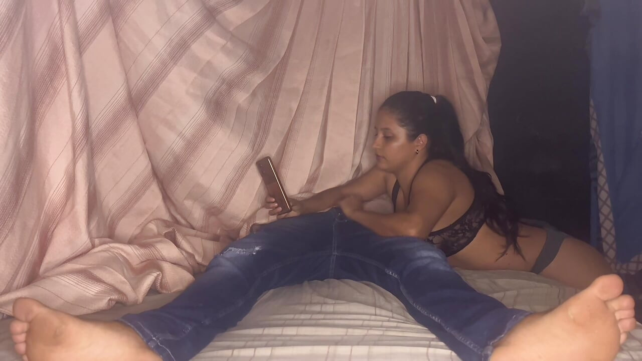 I talk to my lover on the phone while touching my partner