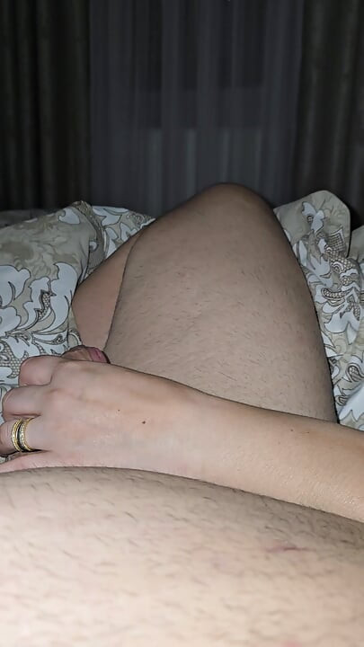 Step mom saw step son low erection and helped him with a handjob