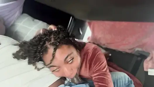 Трах фаната запикать меня в его хуе грузовика на его большом черном хуе, как профессиональная уличная блядь