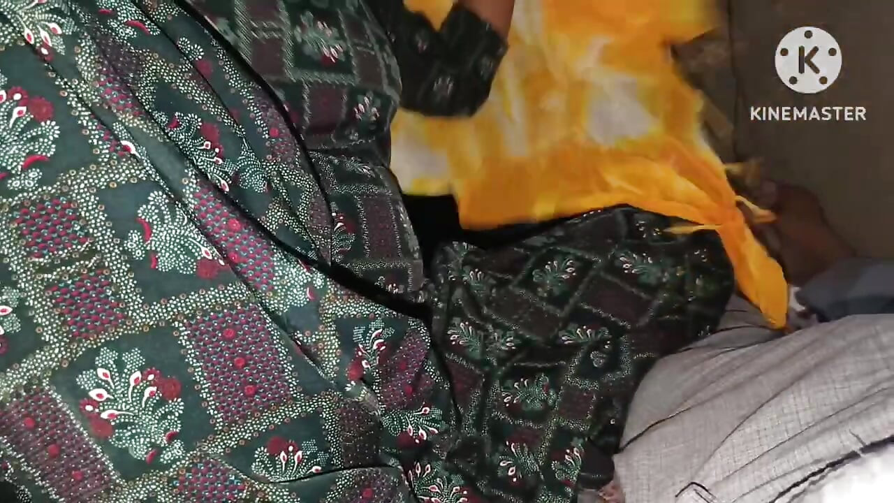 Stiefmutter-blowjob und ich entlaste auf ihre großen möpse