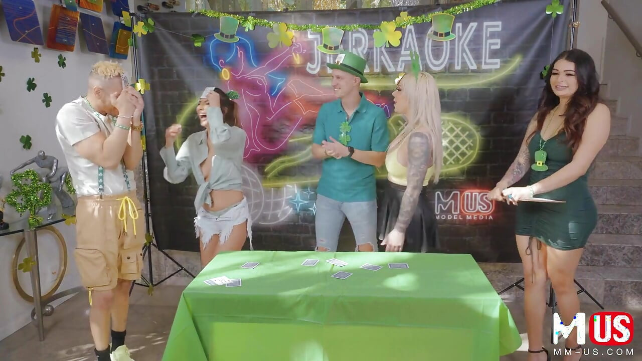 Jerkaoke - Ειδικό όργιο με τους Gianna Dior, Karma Rx και άλλους