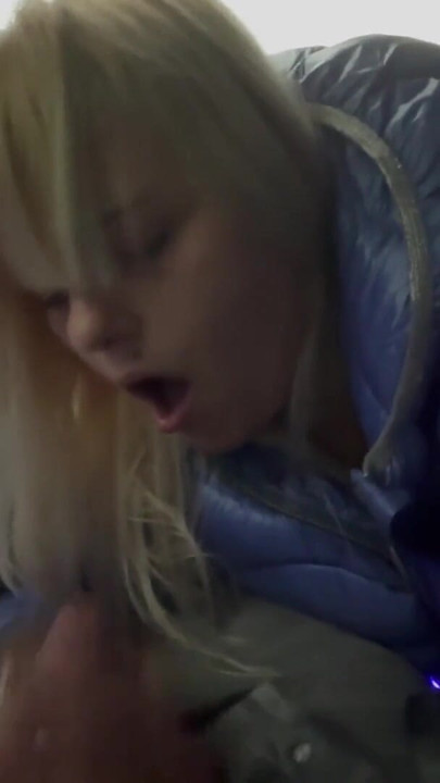 Outdoor Car Blowjob Cumshot Deep Throat Squirt Couple Blonde MILF Squirt | Clip 1