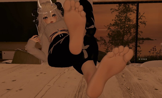 Fußsklave verehrt mich im VRChat